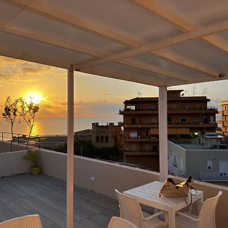 La Piazza Beb Acomodação com café da manhã Tropea Exterior foto
