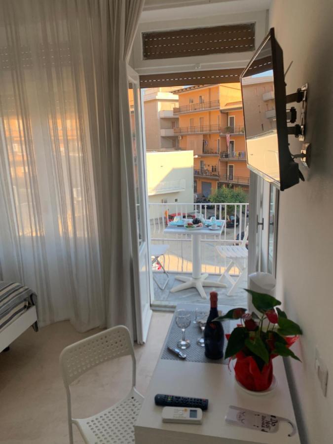 La Piazza Beb Acomodação com café da manhã Tropea Exterior foto