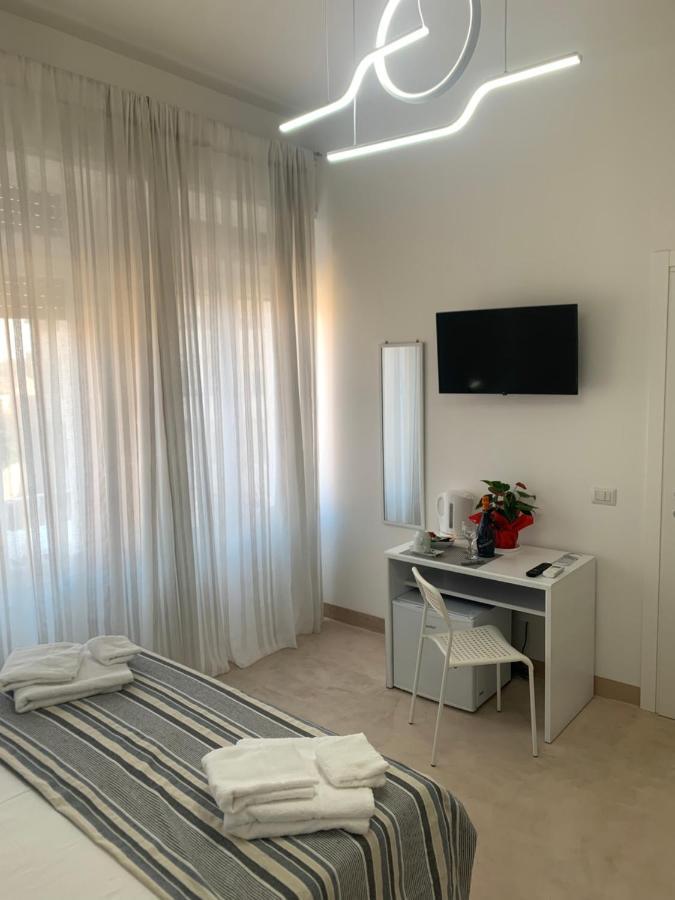 La Piazza Beb Acomodação com café da manhã Tropea Exterior foto