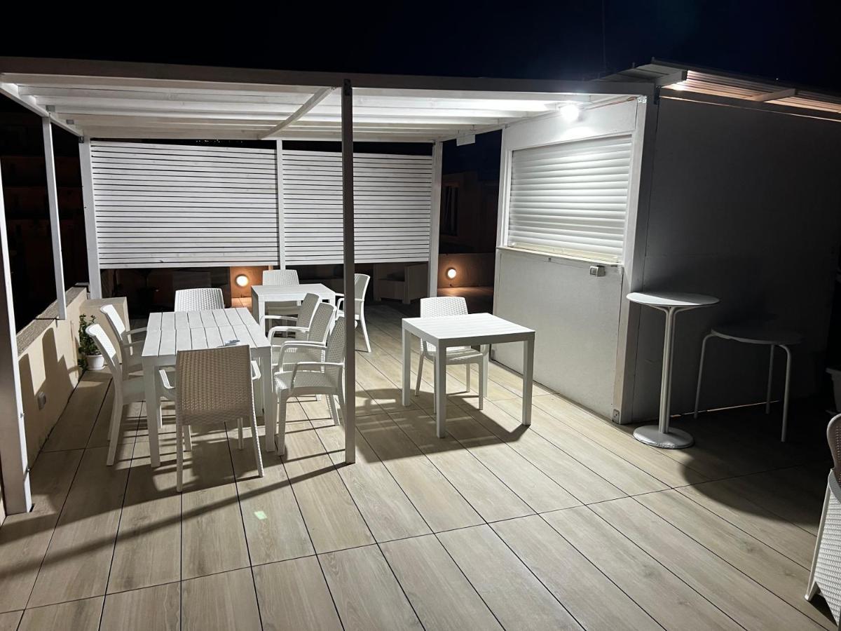 La Piazza Beb Acomodação com café da manhã Tropea Exterior foto